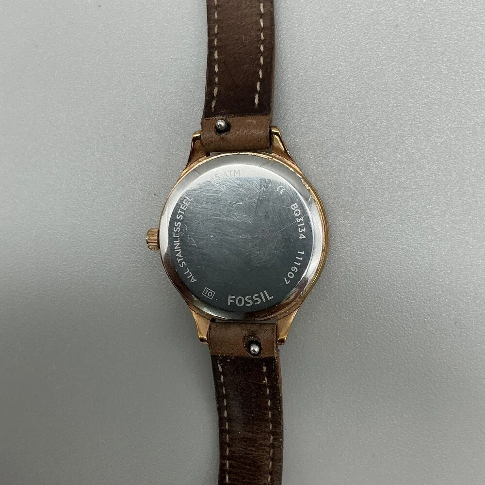 Fossil BQ1374 Womens Watch 26mm MOP Dial Brown Leather Gold Tone New Battery